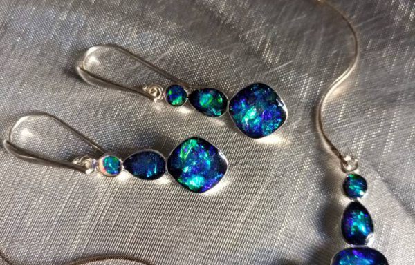 Faux opal set pendant